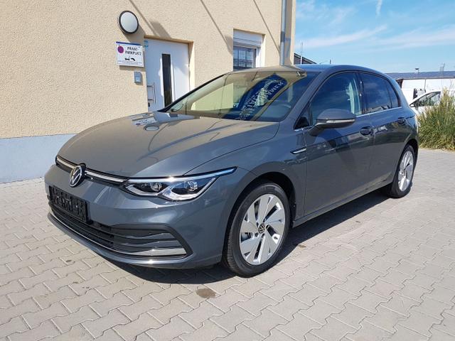 Lagerfahrzeug Volkswagen Golf - Style LED Matrix Navi 4J. Garantie Climatr. Kamera Privacy 17 Zoll LM