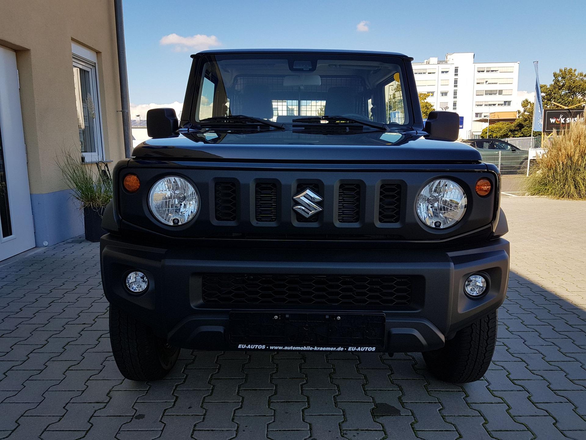 Suzuki / Jimny / Schwarz / Professionelle  / Zj3 / 