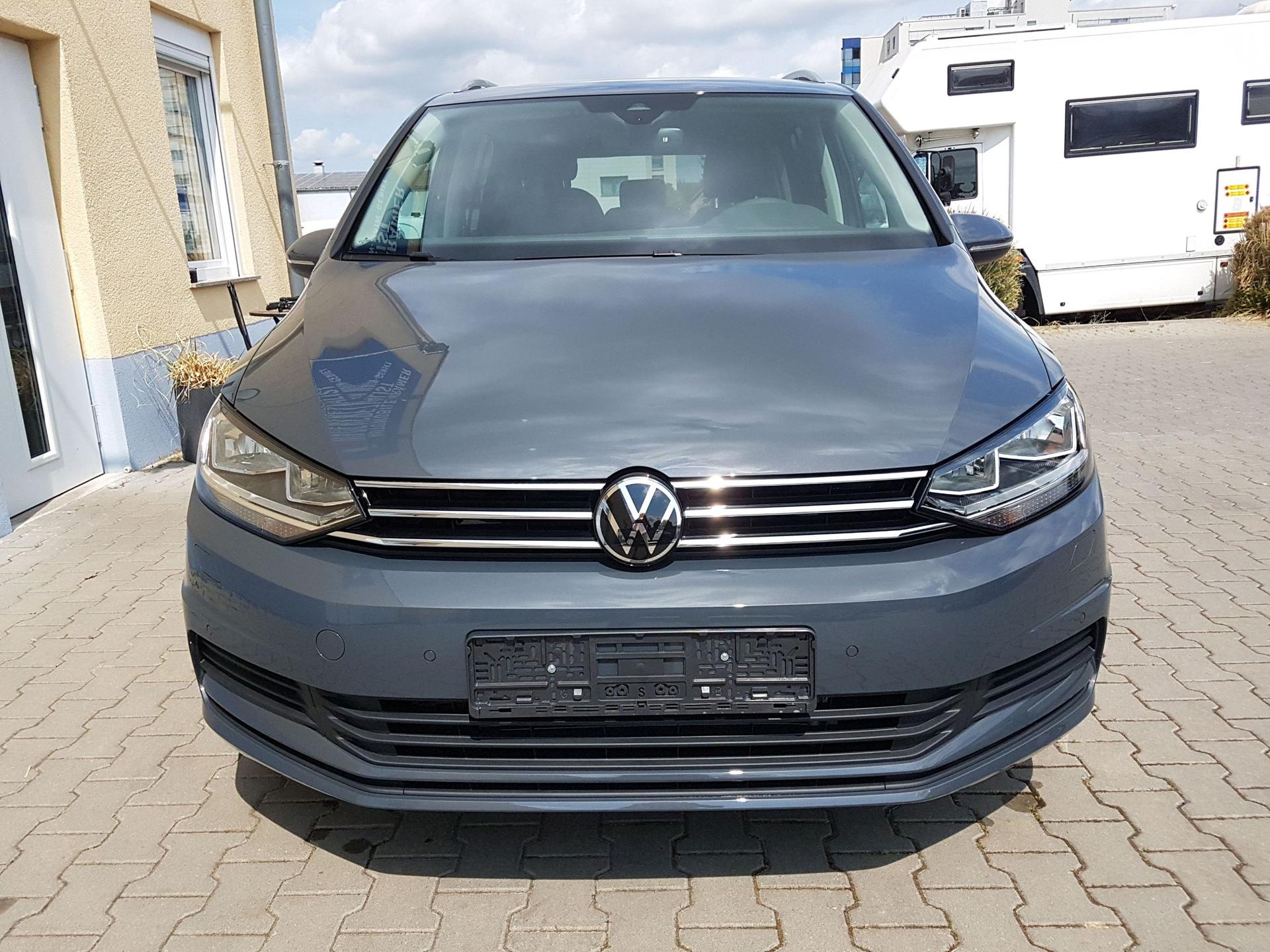 Volkswagen Touran EU-Neuwagen Reimport