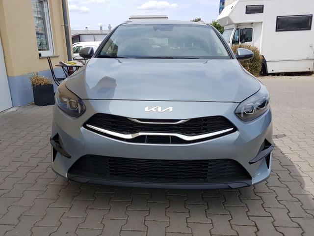 Kia / Ceed / Silber / Top / / , Beispielbilder, ggf. teilweise mit Sonderausstattung