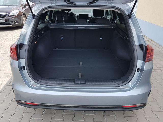 Kia / Ceed / Silber / Top / / , Beispielbilder, ggf. teilweise mit Sonderausstattung