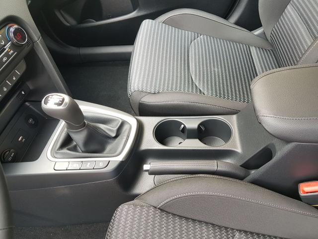 Kia / Ceed / Silber / Top / / , Beispielbilder, ggf. teilweise mit Sonderausstattung