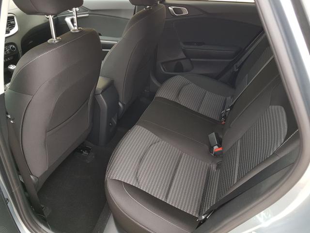 Kia / Ceed / Silber / Top / / , Beispielbilder, ggf. teilweise mit Sonderausstattung