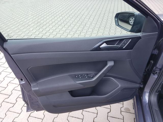 Volkswagen / Polo / Grau / Life / / Rauchgrau Metallic DSG 