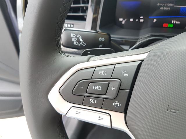 Volkswagen / Polo / Grau / Life / / Rauchgrau Metallic DSG 