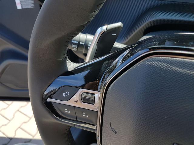 Peugeot / 2008 / Grau / Allure / / DSG, Beispielbilder, ggf. teilweise mit Sonderausstattung