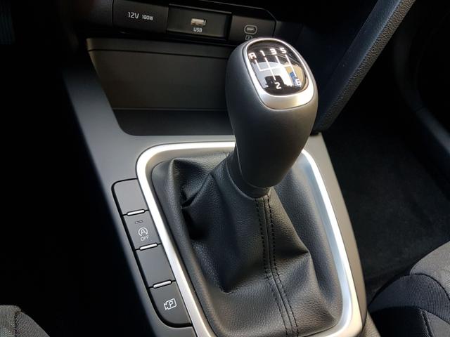 Kia / Ceed / Weiß / Spin / / , Beispielbilder, ggf. teilweise mit Sonderausstattung