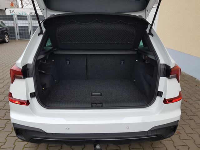 Skoda / Kamiq / Weiß / Monte Carlo AHK / / , Beispielbilder, ggf. teilweise mit Sonderausstattung