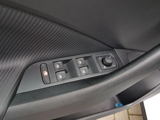 Skoda / Kamiq / Wei&szlig; / Monte Carlo AHK / / , Beispielbilder, ggf. teilweise mit Sonderausstattung