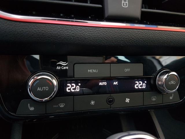 Skoda / Kamiq / Wei&szlig; / Monte Carlo AHK / / , Beispielbilder, ggf. teilweise mit Sonderausstattung