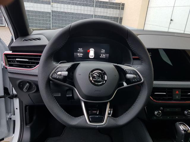 Skoda / Kamiq / Wei&szlig; / Monte Carlo AHK / / , Beispielbilder, ggf. teilweise mit Sonderausstattung