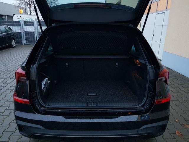 Skoda / Kamiq / Schwarz / Monte Carlo / / , Beispielbilder, ggf. teilweise mit Sonderausstattung