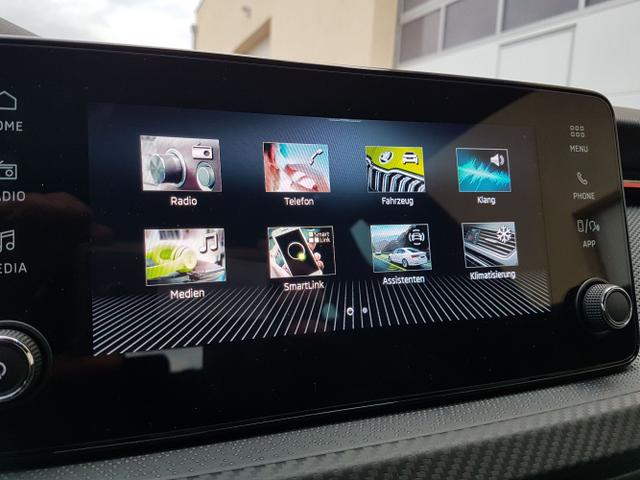 Skoda / Kamiq / Rot / Monte Carlo / / , Beispielbilder, ggf. teilweise mit Sonderausstattung