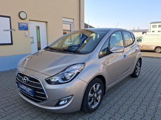 Hyundai ix20 - 1.6 Space Plus Klimauto. Navi. Kamera Pano.Schiebedach Sitzheizung vorn