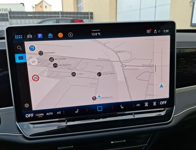 Volkswagen / Passat Variant / Grau / / / , Beispielbilder, ggf. teilweise mit Sonderausstattung