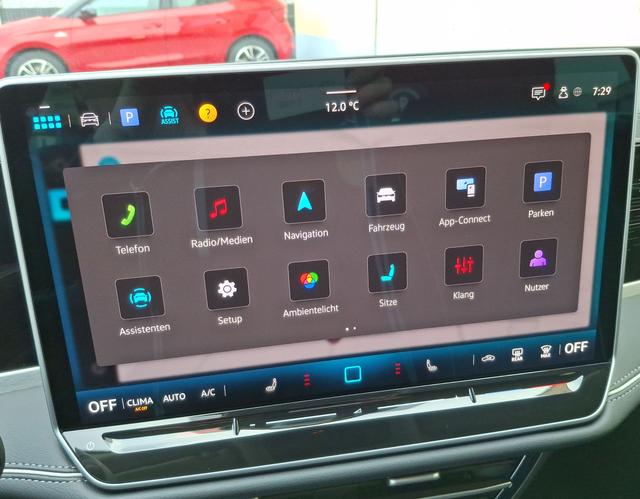 Volkswagen / Passat Variant / Grau / / / , Beispielbilder, ggf. teilweise mit Sonderausstattung