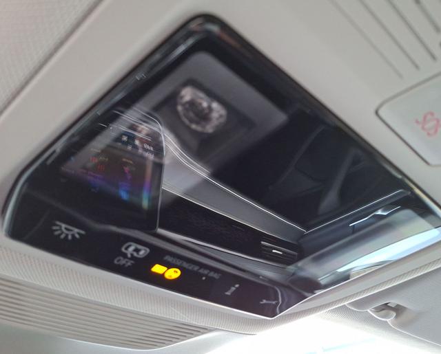 Volkswagen / Passat Variant / Grau / / / , Beispielbilder, ggf. teilweise mit Sonderausstattung
