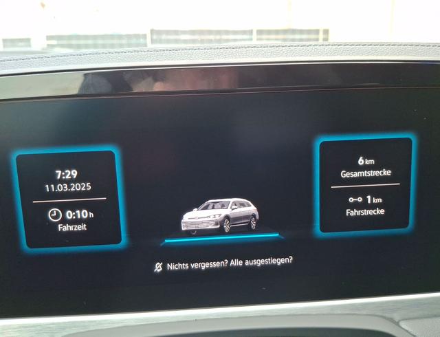 Volkswagen / Passat Variant / Grau / / / , Beispielbilder, ggf. teilweise mit Sonderausstattung