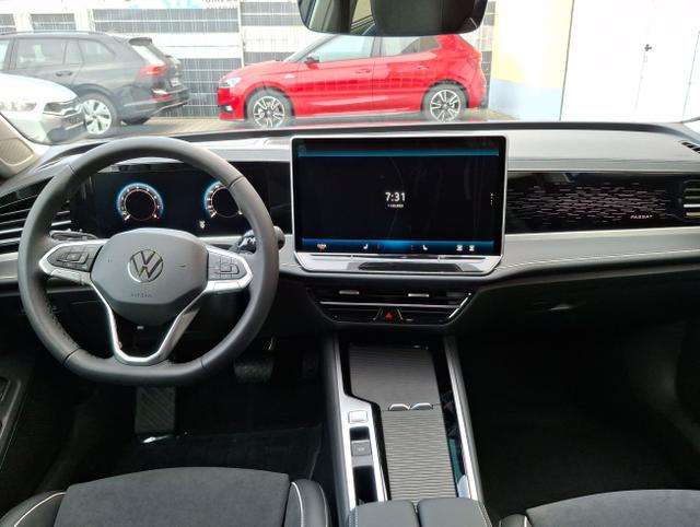 Volkswagen / Passat Variant / Grau / / / , Beispielbilder, ggf. teilweise mit Sonderausstattung