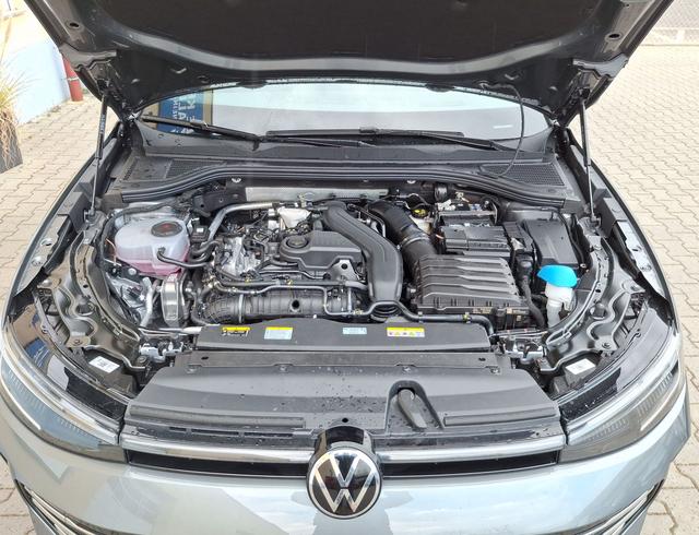 Volkswagen / Passat Variant / Grau / / / , Beispielbilder, ggf. teilweise mit Sonderausstattung