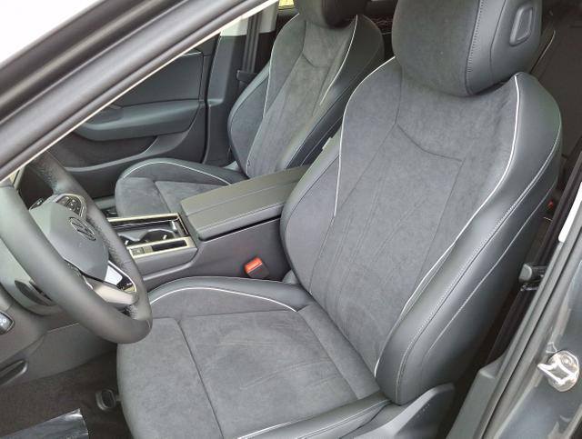 Volkswagen / Passat Variant / Grau / / / , Beispielbilder, ggf. teilweise mit Sonderausstattung