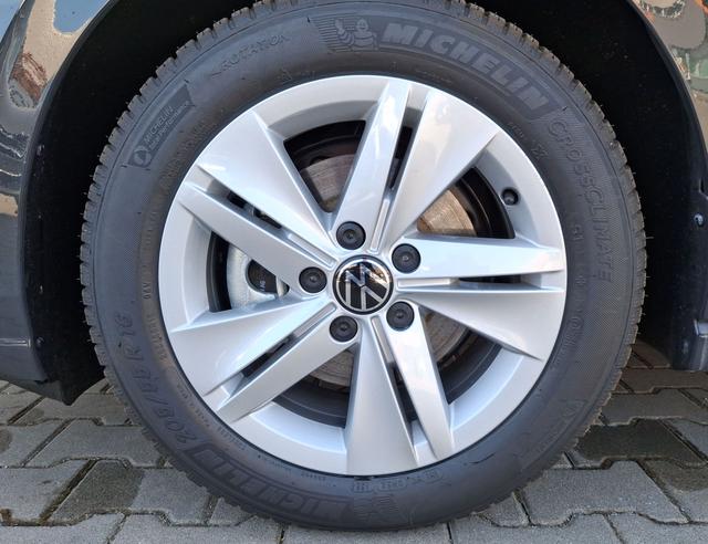 Volkswagen / Golf / Grau / Golf Life / / , Beispielbilder, ggf. teilweise mit Sonderausstattung