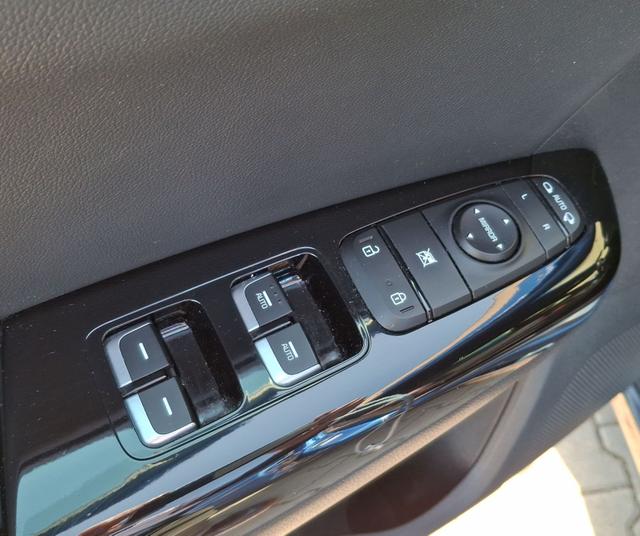 Kia / Sportage / / / / 