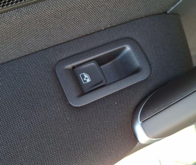 Volkswagen / Touran / Grau / Limited / / , Beispielbilder, ggf. teilweise mit Sonderausstattung