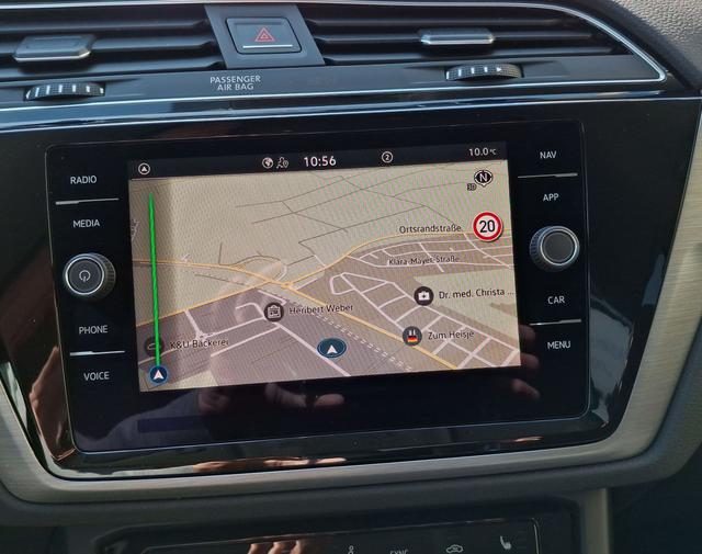 Volkswagen / Touran / Grau / Limited / / , Beispielbilder, ggf. teilweise mit Sonderausstattung