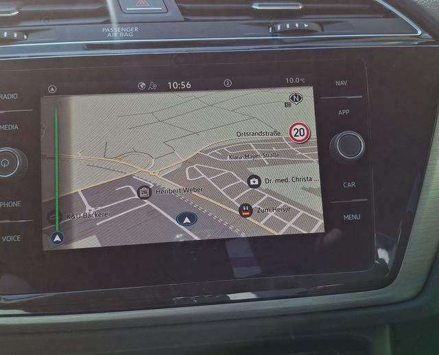 Volkswagen / Touran / Grau / Limited / / , Beispielbilder, ggf. teilweise mit Sonderausstattung