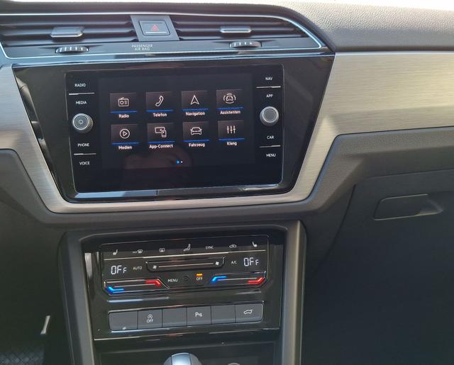 Volkswagen / Touran / Grau / Limited / / , Beispielbilder, ggf. teilweise mit Sonderausstattung