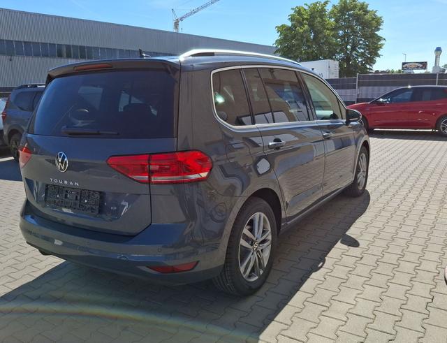 Volkswagen / Touran / Grau / Limited / / , Beispielbilder, ggf. teilweise mit Sonderausstattung