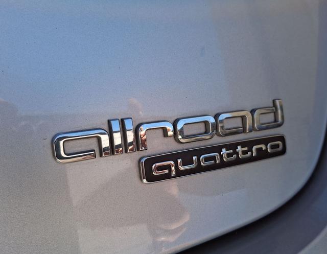 Audi / A6 allroad quattro / / / / 