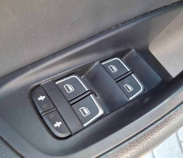 Audi / A6 allroad quattro / / / / 