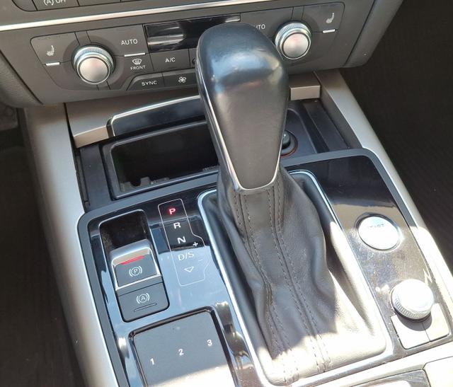 Audi / A6 allroad quattro / / / / 