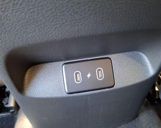 Hyundai / i30 / Grün / Family / / , Beispielbilder, ggf. teilweise mit Sonderausstattung