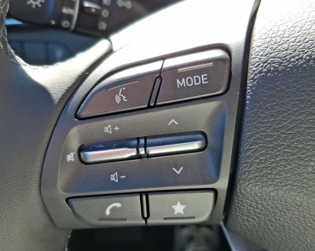 Hyundai / i30 / Grün / Family / / , Beispielbilder, ggf. teilweise mit Sonderausstattung