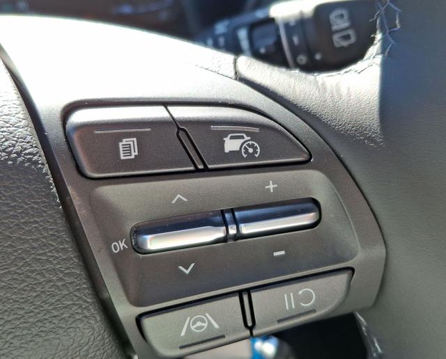 Hyundai / i30 / Grün / Family / / , Beispielbilder, ggf. teilweise mit Sonderausstattung