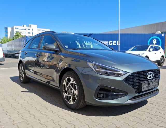 Hyundai / i30 / Grün / Family / / , Beispielbilder, ggf. teilweise mit Sonderausstattung