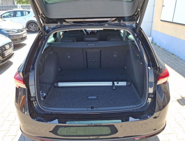 Skoda / Octavia / Schwarz / Selection / / , Beispielbilder, ggf. teilweise mit Sonderausstattung