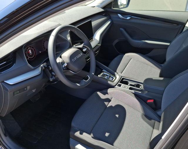 Skoda / Octavia / Schwarz / Selection / / , Beispielbilder, ggf. teilweise mit Sonderausstattung