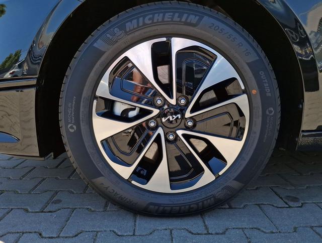Kia / Ceed / Schwarz / Spin / / , Beispielbilder, ggf. teilweise mit Sonderausstattung