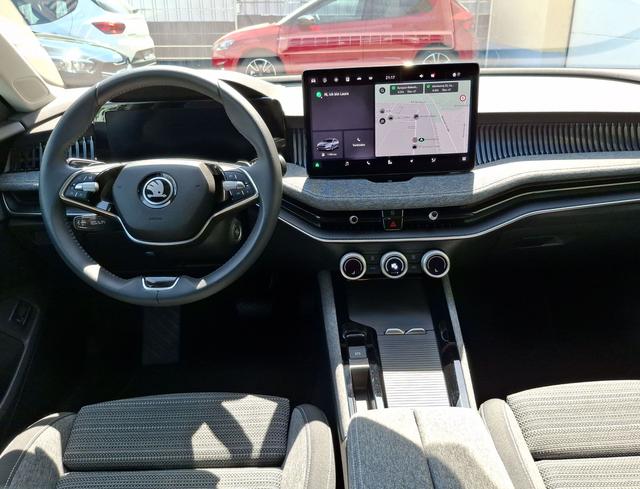 Skoda / Superb Combi / / / / , Beispielbilder, ggf. teilweise mit Sonderausstattung