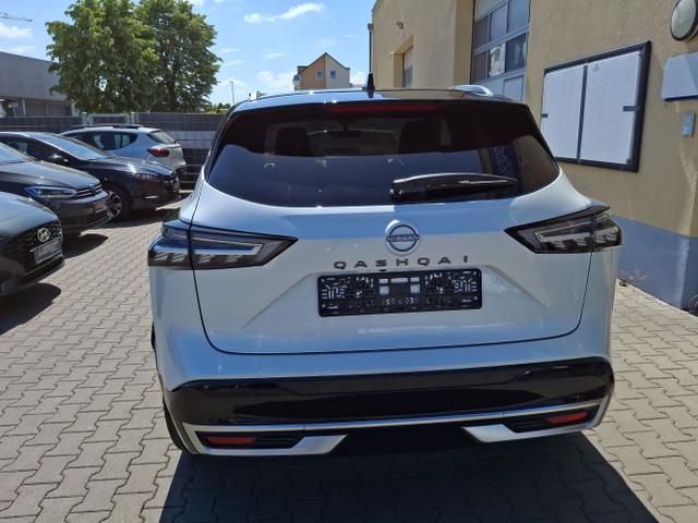 Nissan / Qashqai / Weiß / Tekna + / / , Beispielbilder, ggf. teilweise mit Sonderausstattung
