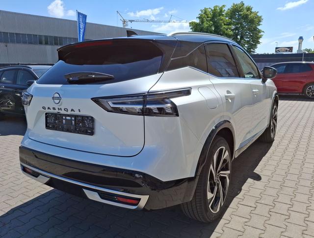 Nissan / Qashqai / Weiß / Tekna + / / , Beispielbilder, ggf. teilweise mit Sonderausstattung