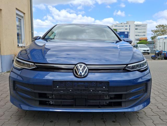 Volkswagen / Golf / Blau / Limited People / / 