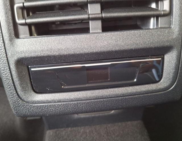 Volkswagen / Golf / Blau / Limited People / / 