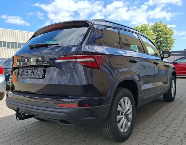 Skoda / Karoq / Schwarz / 130 Jahre + AHK / / , Beispielbilder, ggf. teilweise mit Sonderausstattung