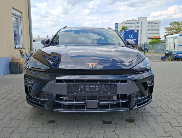 Cupra / Leon Sportstourer / Schwarz / Basis / / , Beispielbilder, ggf. teilweise mit Sonderausstattung
