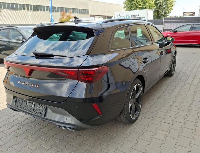 Cupra / Leon Sportstourer / Schwarz / Basis / / , Beispielbilder, ggf. teilweise mit Sonderausstattung